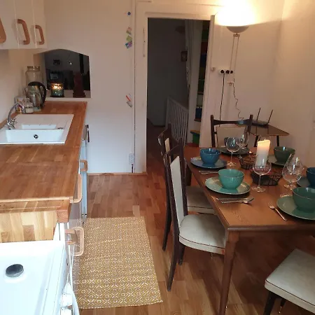 Chaleureuse Maison Avec Jacuzzi Сasa de vacaciones