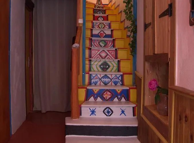 Hébergement de vacances Chaleureuse Maison Avec Jacuzzi Mas-d'Azil